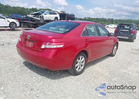 2010 Toyota Camry Le z USA, uszkodzony, nr VIN 4T1BF3EK0AU556172